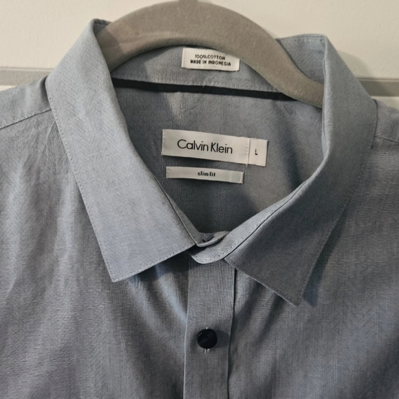 CALVIN KLEIN mens long sleeve dress shirt SIZE LARGE SLIM FIT color BLUE ... - Picture 3 of 9